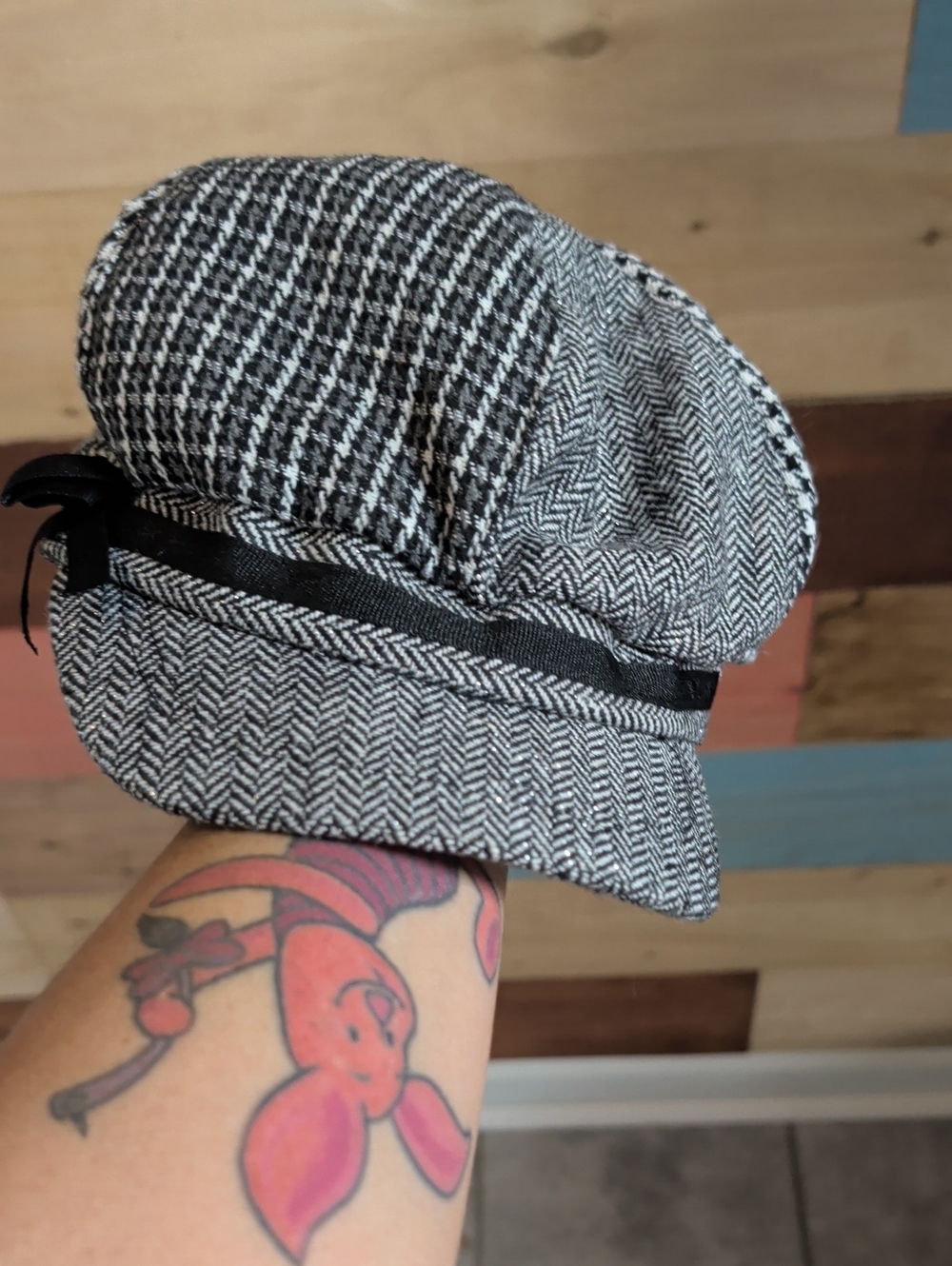 Joe Boxer Black and White Herringbone Newsboy Cap with Ribbon Trim